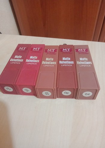  Beden Matte Velvetines Ruj Takımı