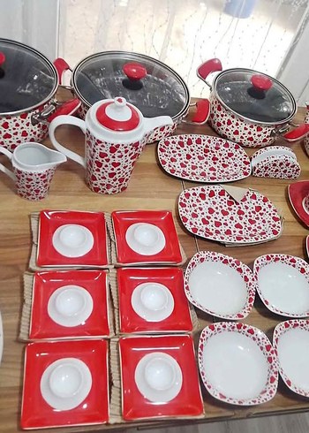 Aker 36 Parça Kahvaltı Takımı+Tencere Çaydanlık