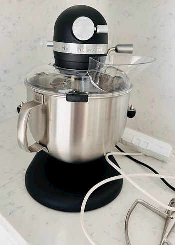  Beden Renk KitchenAid Artisan Siyah Mutfak Mikseri