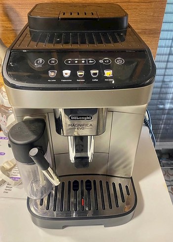 DeLonghi Magnifica Evo Kahve Makinesi