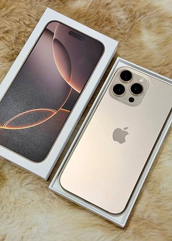 Beyaz iPhone 16 Pro Max