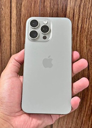 İPhone 15 Pro Max 256 GB