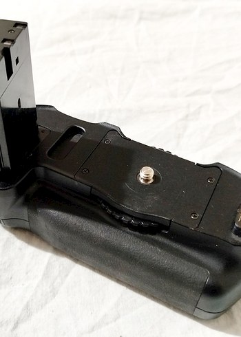 orjinal Nikon mb-d100 battery grip - Görsel 2