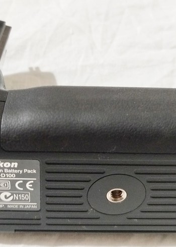 orjinal Nikon mb-d100 battery grip - Görsel 3