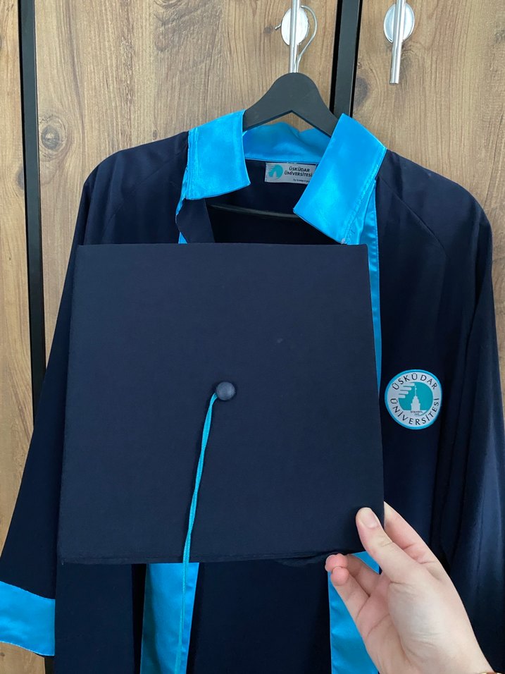 Üsküdar üniversitesi cübbe ve kep - Görsel 3