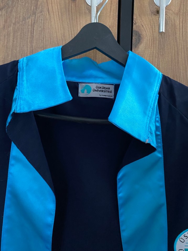 Üsküdar üniversitesi cübbe ve kep - Görsel 2