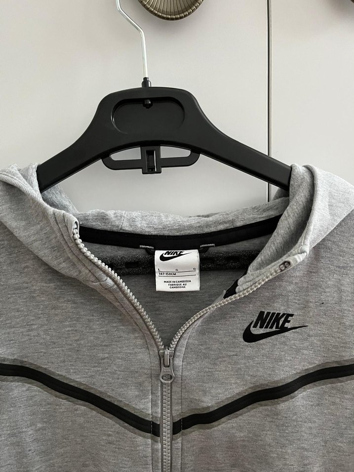 Nike Fermuarlı Gri Sweatshirt - Görsel 4