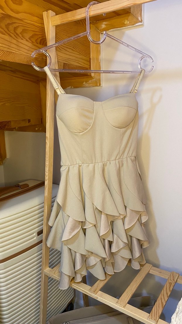 Bej Mini Elbise Kat Kat Fırfır Detaylı - Görsel 4