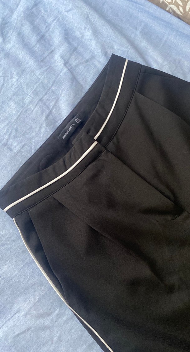 Siyah Pilili Midi Kadın Kumaş Pantolon - Görsel 2