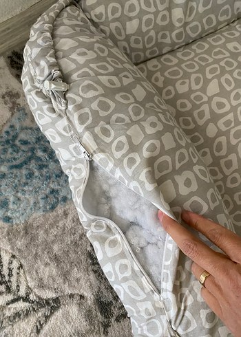 Gri Desenli Beyaz Bebek Yatağı ve Koruyucu Tül - Görsel 3