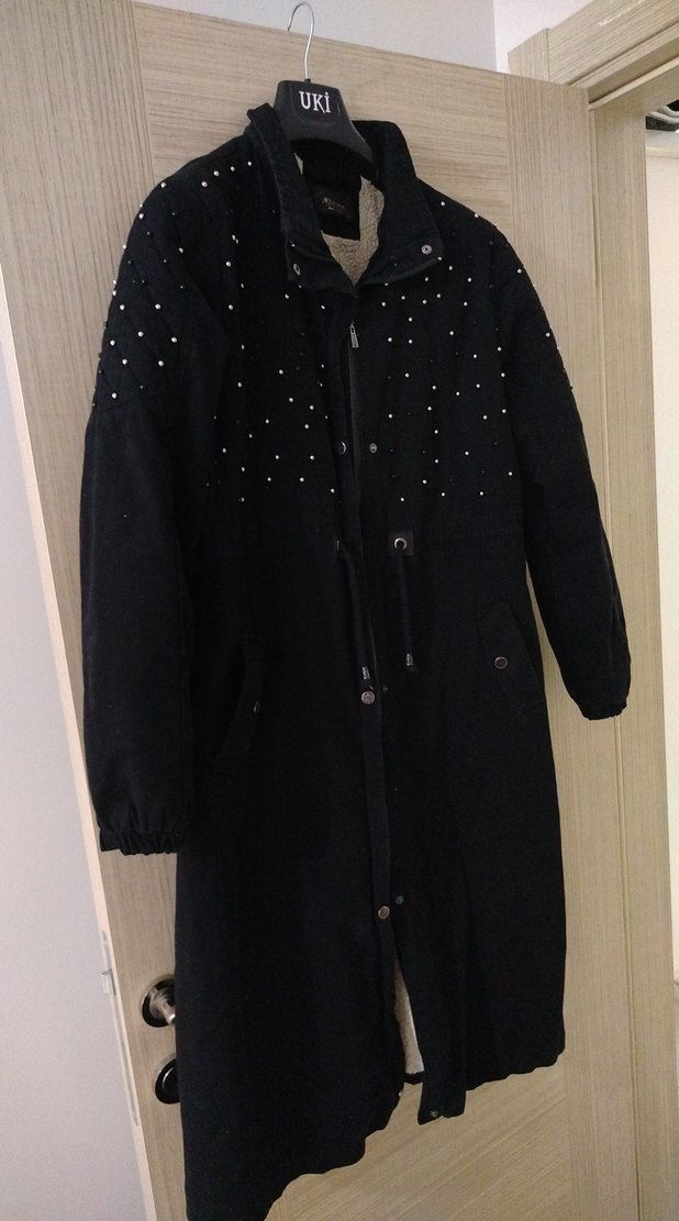 Siyah Uzun Kadın mont, Kürklü, Sokak Stili - Görsel 2