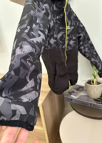 LC Waikiki Erkek Çocuk Gri Kamuflaj Spor yağmurluk