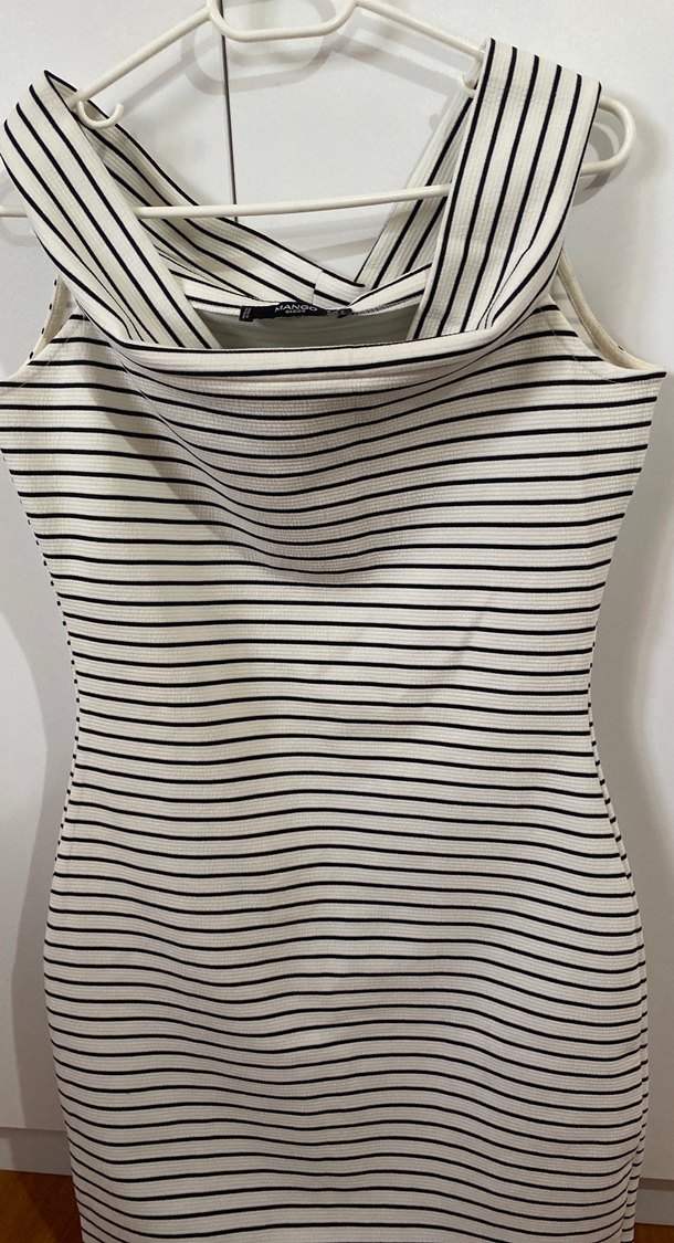 Çizgili Pliseli kayık yaka mini elbise - Görsel 3