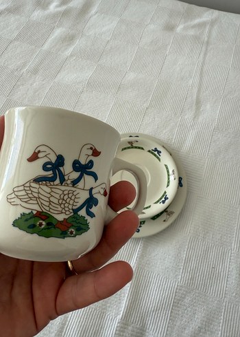 American Vintage Beyaz Ördek Desenli Porselen Fincan ve Tabak Seti