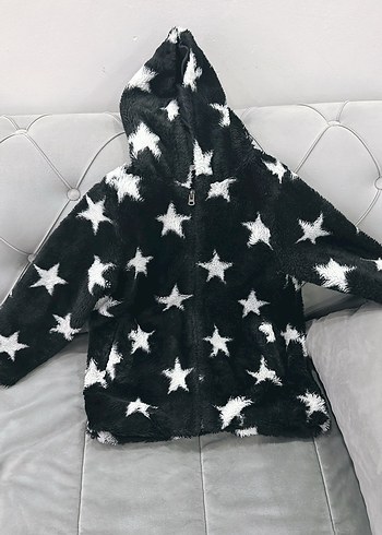 Yıldız Desenli Kapüşonlu Siyah Peluş Ceket - Görsel 3
