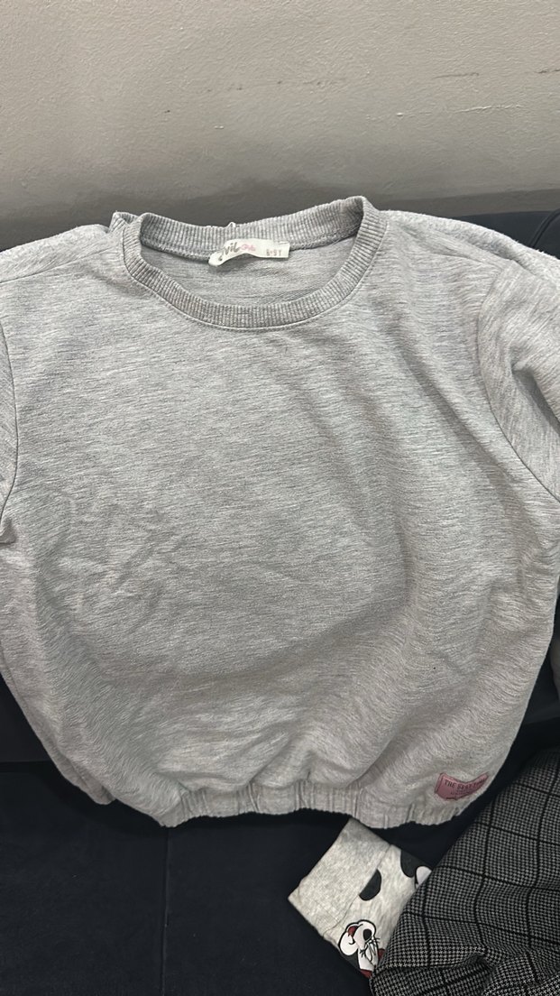 Kız Çocuk Gri Minnie Baskılı Kapüşonlu Sweatshirt altı parça - Görsel 4