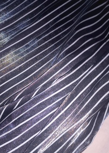 Gri Çizgili Uzun Kollu parlak Gömlek - Görsel 3