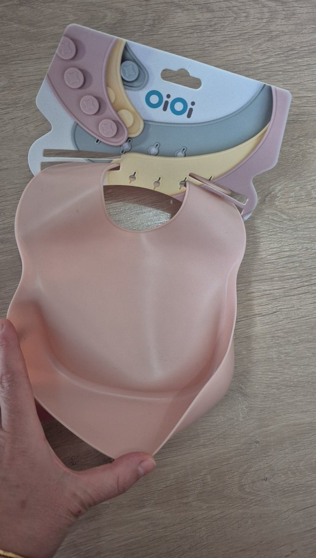 Oioi Marka SilikonPastel Pembe Bebek Mama Önlüğü - Görsel 3