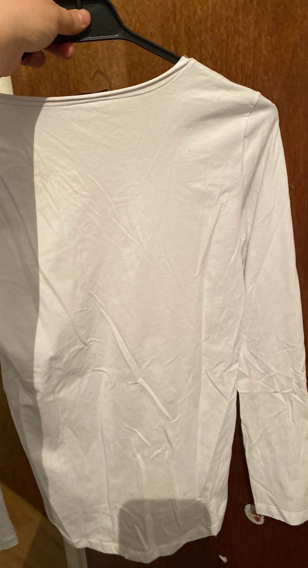 Beyaz V Yaka tişört - Görsel 3