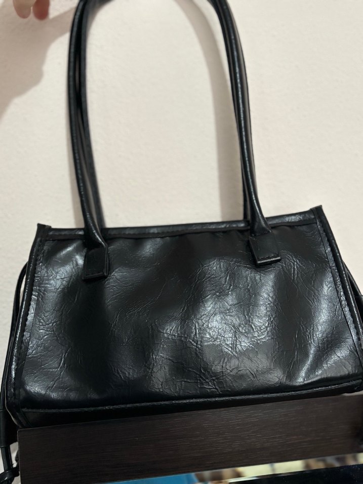 Klasik Siyah Deri Kadın Çanta - Görsel 3