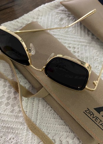 Altın Çerçeveli Gri Kadın Güneş Gözlüğü - Görsel 3