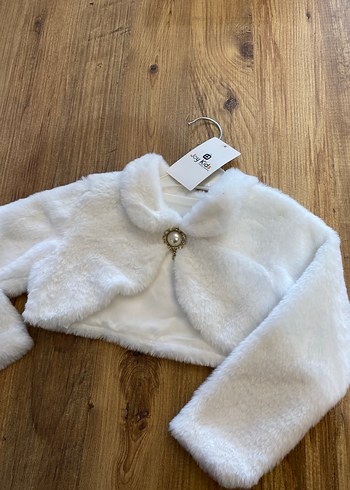 Kız Çocuk Beyaz Kürklü Bolero - Görsel 2