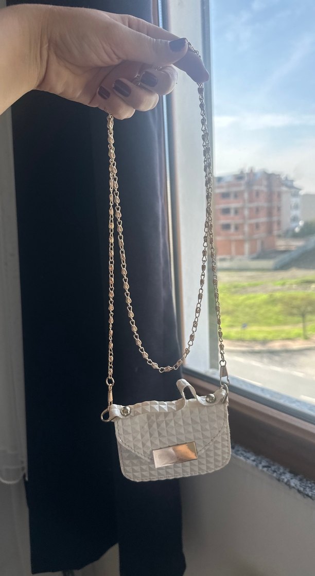 Beyaz Parlak Kemerli Kadın Çanta - Görsel 3