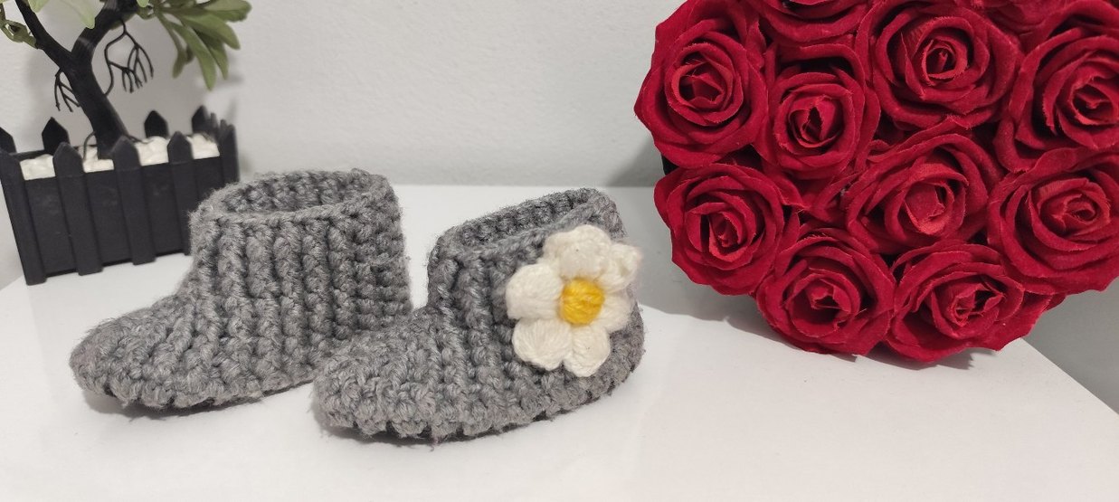 Gri Örgü Kız Bebek Botu - Görsel 2