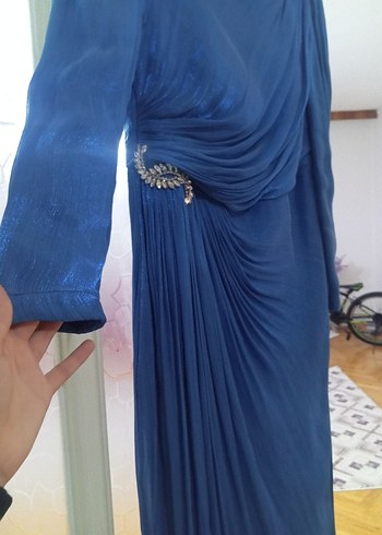 Mavi Uzun Kollu Drapeli tesettür abiye Elbise - Görsel 2