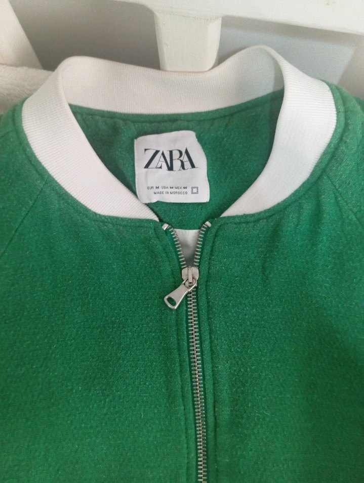 arkası baskılı zara marka yeşil ceket - Görsel 2