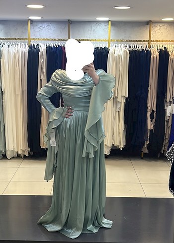 40 Beden yeşil Renk Tesettür elbise Drapeli Uzun yeşil Straplez Abiye Elbise