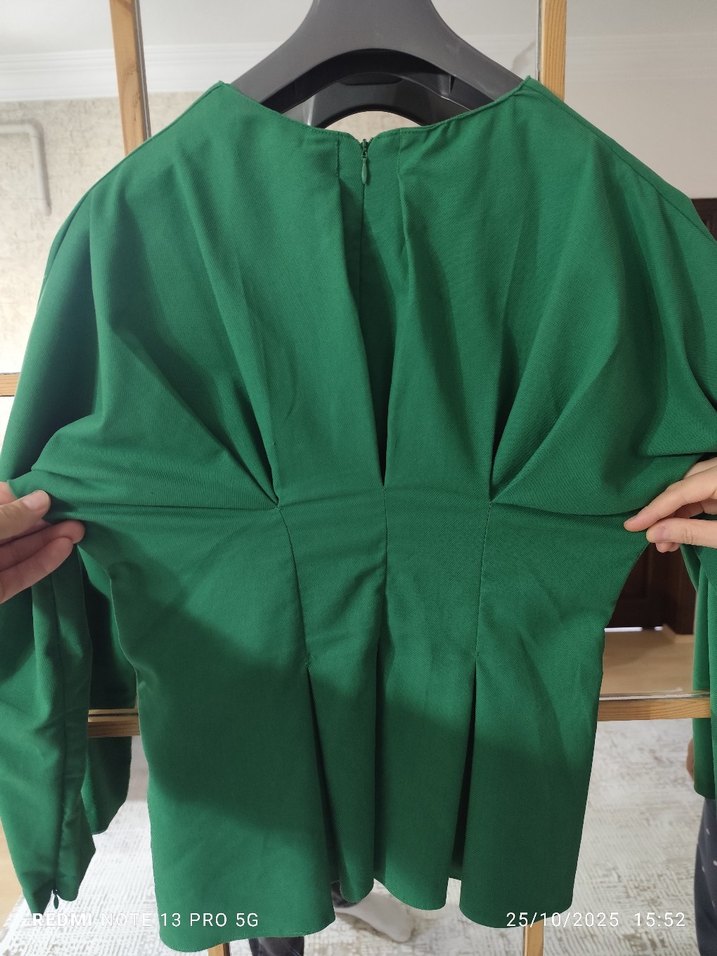 Uzun Kollu Yeşil Kadın Elbise - Görsel 3