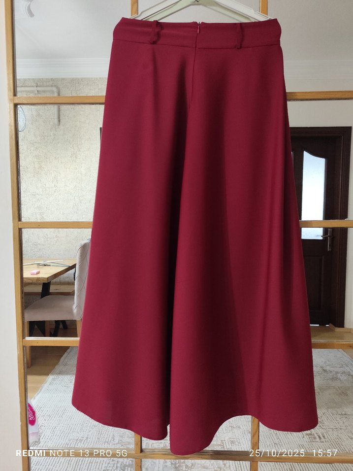 Bordo Uzun Drapeli Kadın Etek - Görsel 3