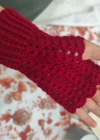 Kırmızı Örgü Kadın Eldiveni - Görsel 3