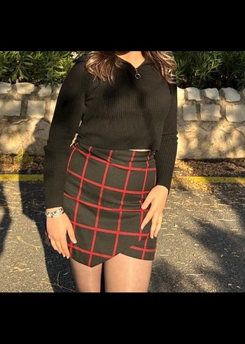 Zara Siyah Kırmızı Ekose Mini Etek