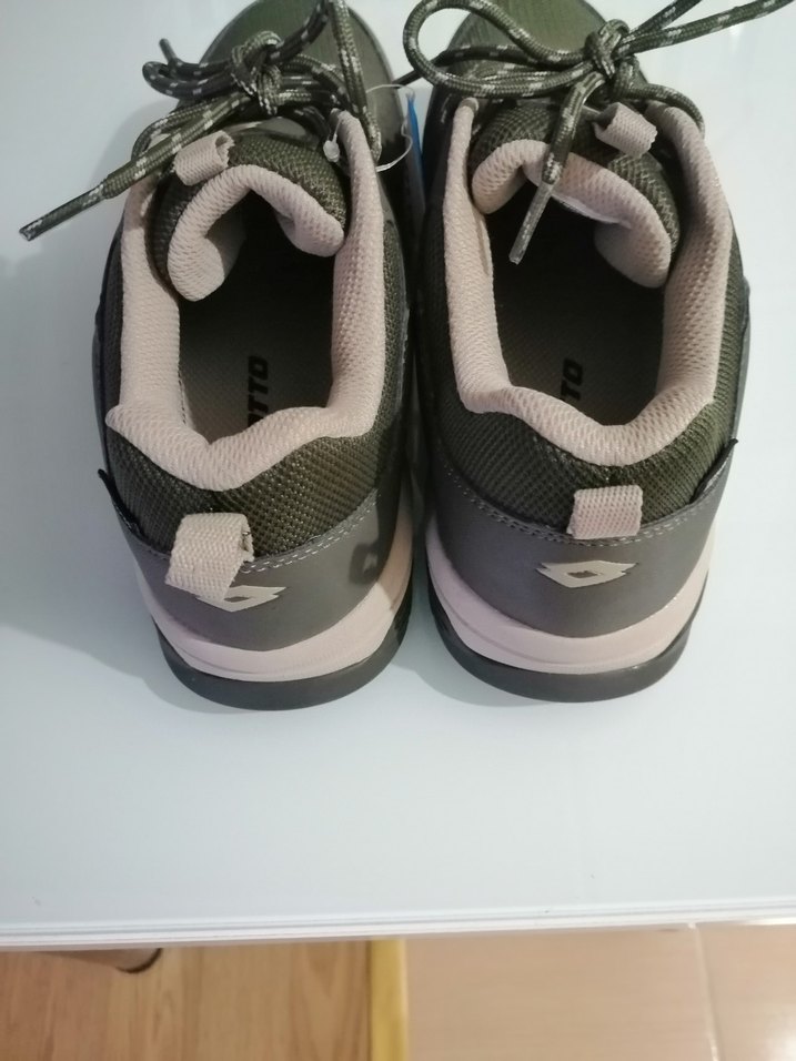 ORJİNAL LOTTO SU GEÇİRMEZ SPOR AYAKKABI - Görsel 3