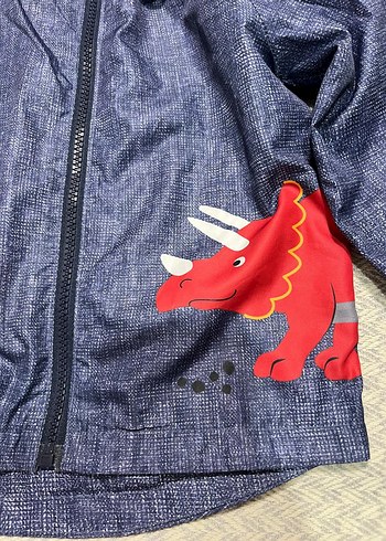 Erkek Çocuk Kapüşonlu Nakışlı Denim Yağmurluk - Görsel 3