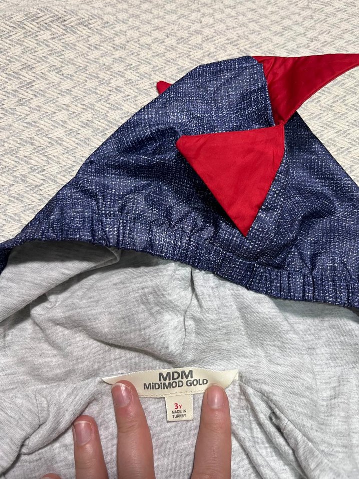 Erkek Çocuk Kapüşonlu Nakışlı Denim Yağmurluk - Görsel 5