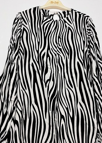 Zebra Desenli Uzun Kadın Elbise - Görsel 4