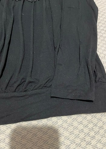 Zincir Detaylı Siyah Uzun Kollu Bluz - Görsel 4