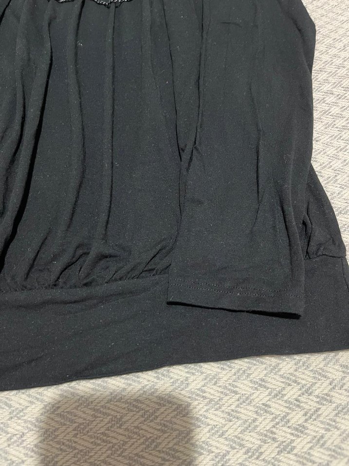 Zincir Detaylı Siyah Uzun Kollu Bluz - Görsel 4