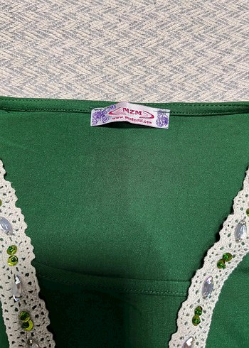 Yeşil Dantel Detaylı V Yakalı Bohem Bluz - Görsel 3