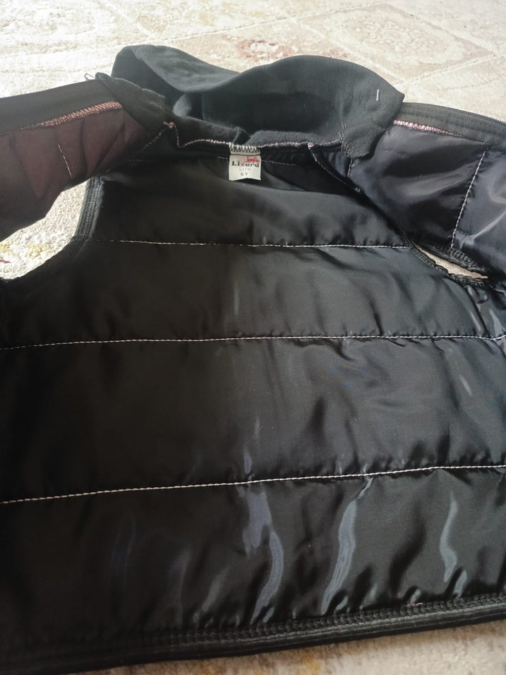 Kız Çocuk Fermuarlı Pembe Kapüşonlu Yelek
İstenilen Yaş Yazın. - Görsel 5