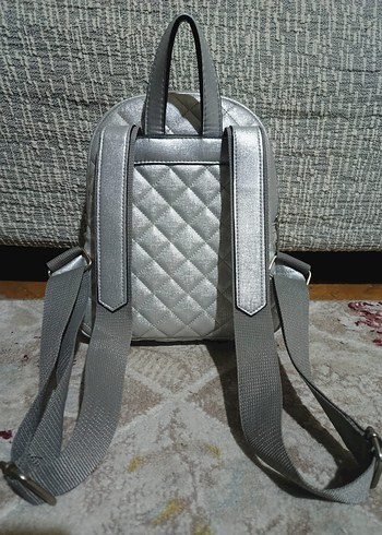 Gri Kadın Kapitone Sırt Çantası - GUESS - Görsel 7