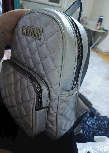Gri Kadın Kapitone Sırt Çantası - GUESS - Görsel 6