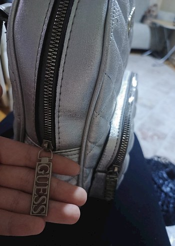 Gri Kadın Kapitone Sırt Çantası - GUESS - Görsel 5