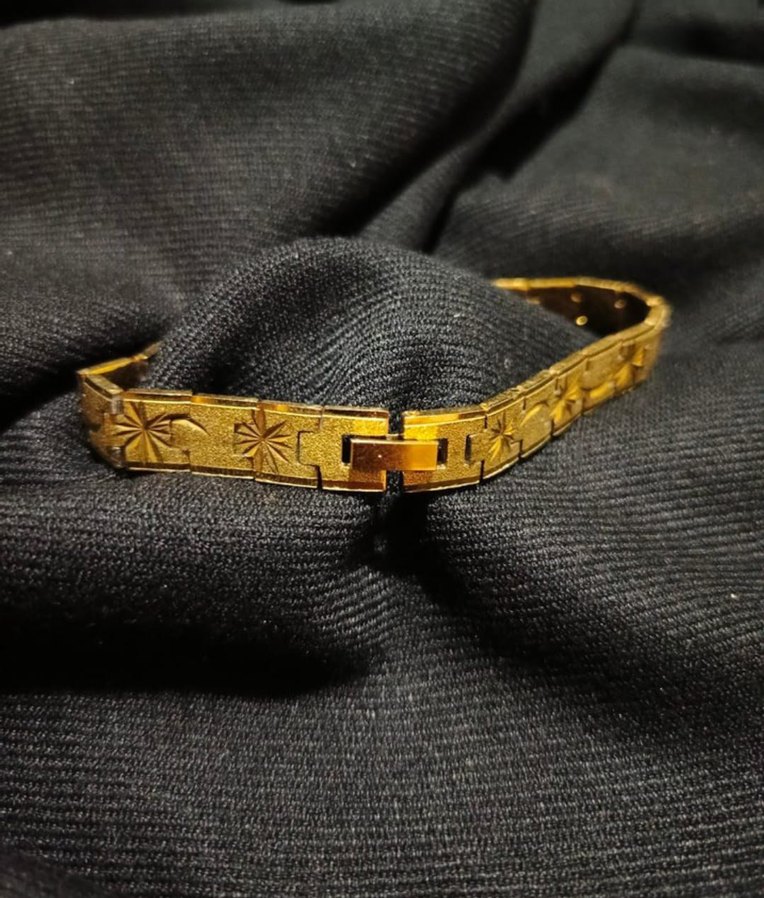 Tokalı Altın Renkli Kadın Bileklik - Görsel 2