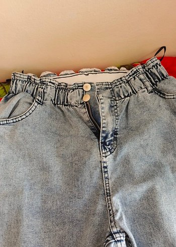 Mavi Bağlama Desenli Düğmeli Salaş Kadın Kot - Görsel 3