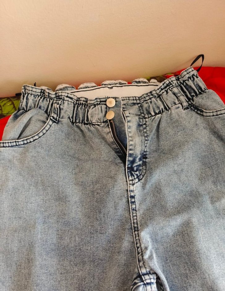 Mavi Bağlama Desenli Düğmeli Salaş Kadın Kot - Görsel 3