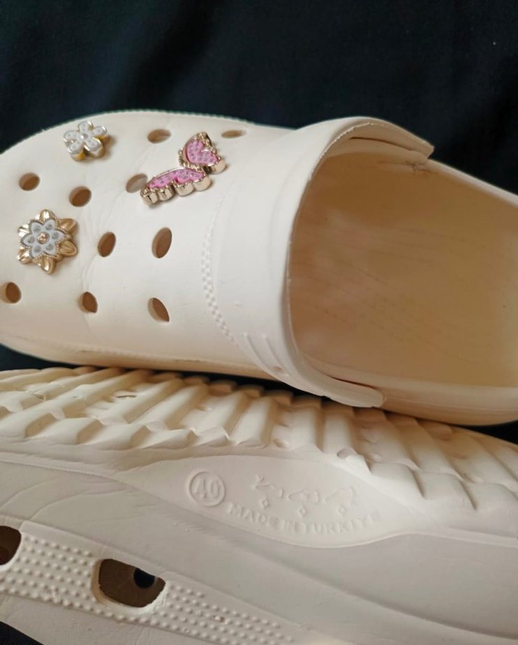 Düğmeli Beyaz Kadın Terlikler Nakışlı - Görsel 4